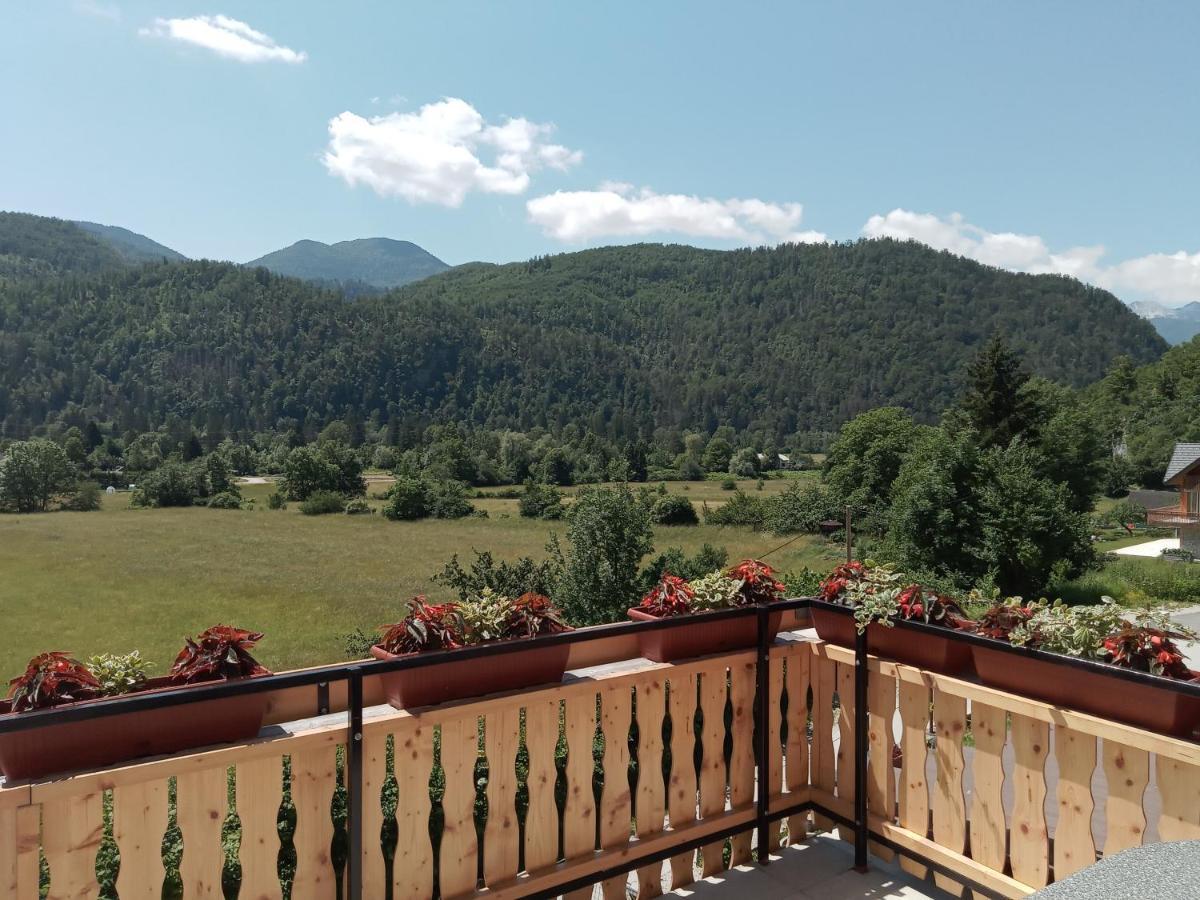 Apartment With A View Бохиньска-Быстрица Экстерьер фото