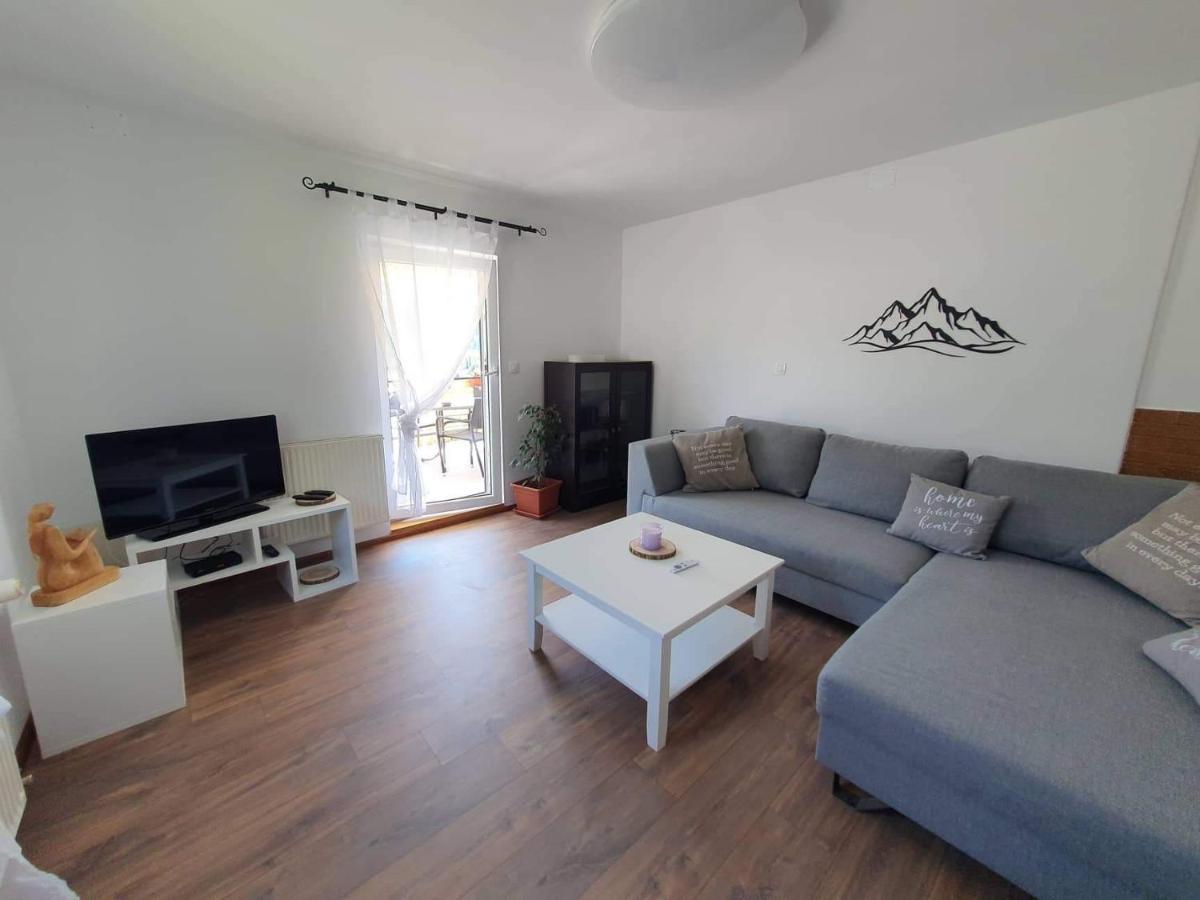 Apartment With A View Бохиньска-Быстрица Экстерьер фото
